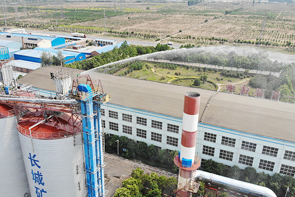 新鄉(xiāng)長(zhǎng)城機(jī)械礦渣微粉生產(chǎn)線高空噴霧 新鄉(xiāng)長(zhǎng)城機(jī)械礦渣微粉生產(chǎn)線高空噴霧