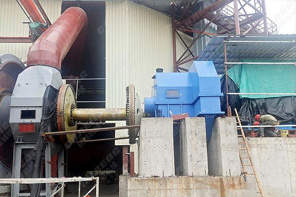 廣西φ3.8m水泥磨項(xiàng)目安裝現(xiàn)場 廣西φ3.8m水泥磨項(xiàng)目安裝現(xiàn)場